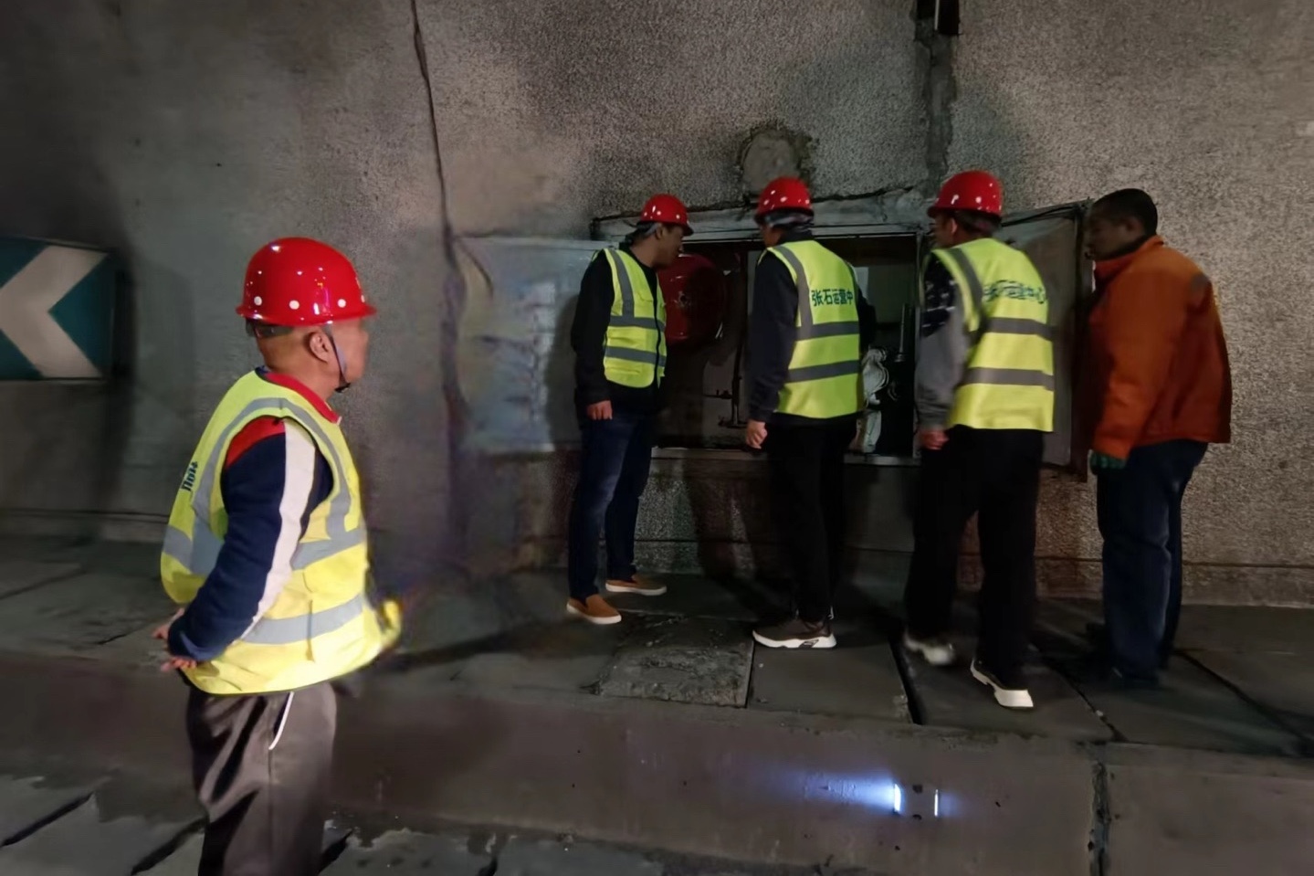 1651122345702468.jpg mmexport1651118823950_edit_324459826923407.jpg